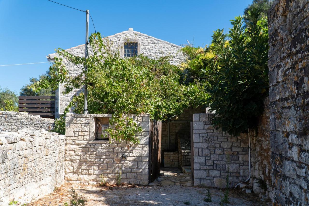 Villa Adamantia Paxos Gaios Esterno foto